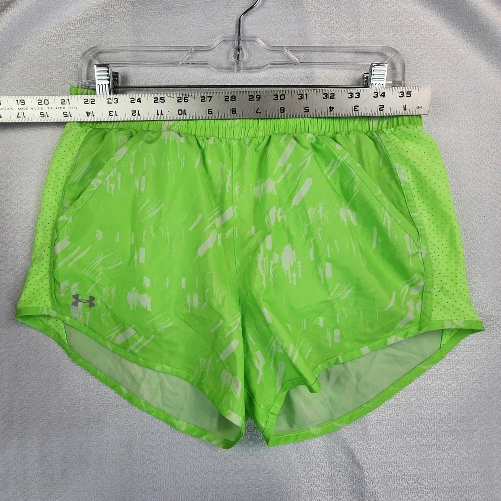 Under Armour Small Green Running Shorts HeatGear Loose Fit Athletic Gym Workout